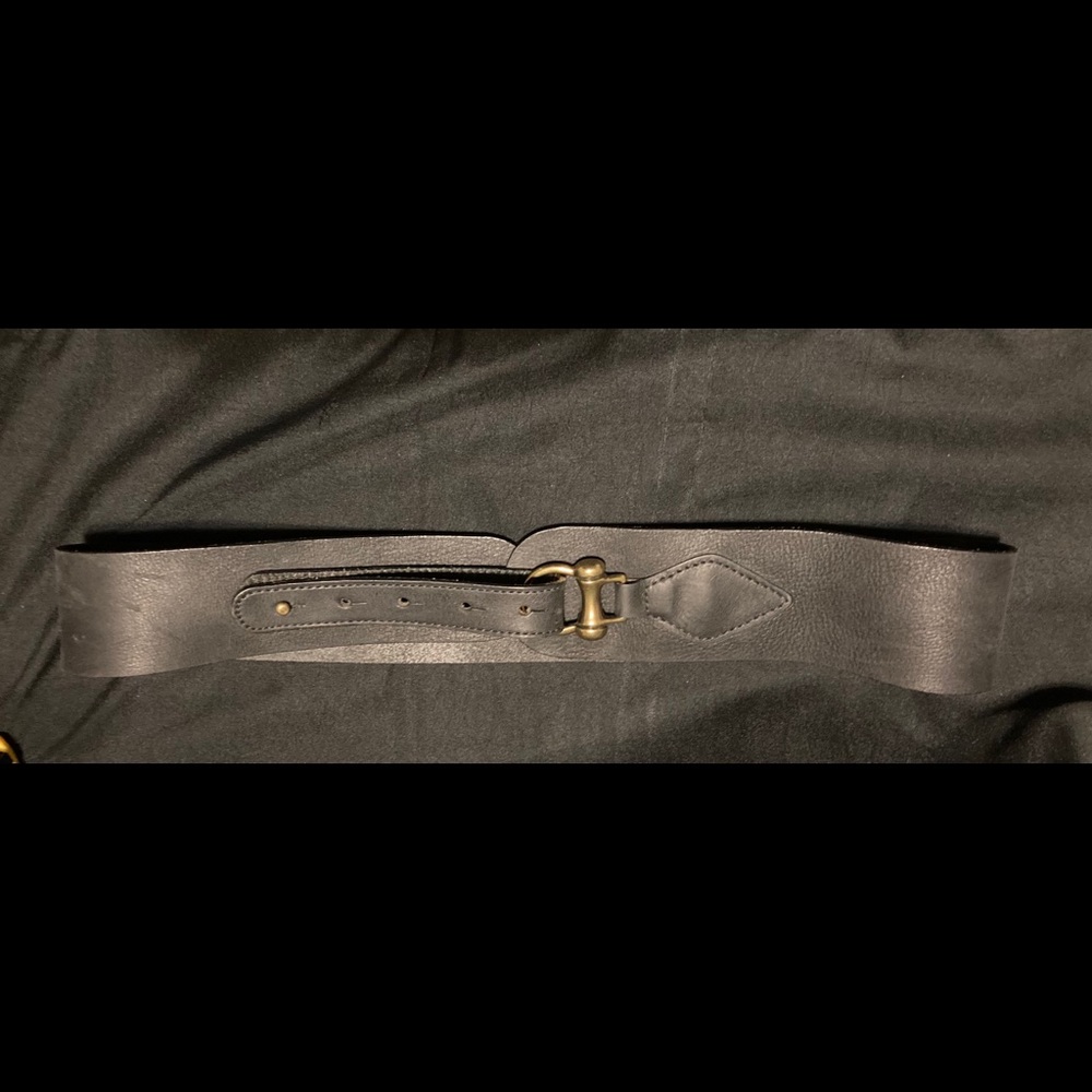 Gap leather belt Small